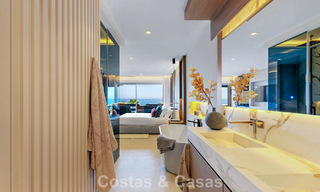 Apartamento en primera línea de playa, elegantemente renovado y con vistas despejadas al mar, entre Marbella y Estepona 782936 
