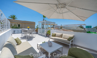 Preciosa casa adosada reformada en venta en una urbanización cerrada en La Quinta, Marbella - Benahavís 783840 