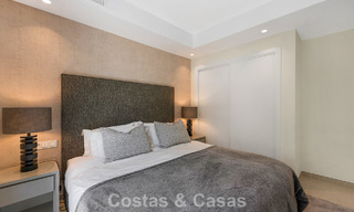 Preciosa casa adosada reformada en venta en una urbanización cerrada en La Quinta, Marbella - Benahavís 783850 