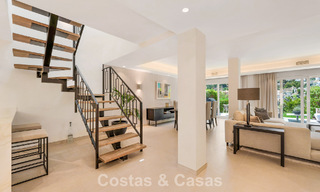 Preciosa casa adosada reformada en venta en una urbanización cerrada en La Quinta, Marbella - Benahavís 783853 