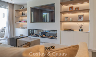 Preciosa casa adosada reformada en venta en una urbanización cerrada en La Quinta, Marbella - Benahavís 783859 