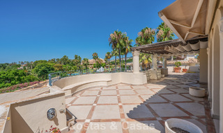 Impresionante ático de lujo de 3 dormitorios en venta en un complejo en primera línea de golf en Nueva Andalucía, Marbella 783869 