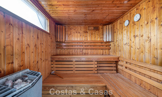 ¡Oportunidad! Ático de lujo de 3 dormitorios con vistas panorámicas al mar en venta en el Valle del Golf de Nueva Andalucía, Marbella 783311 