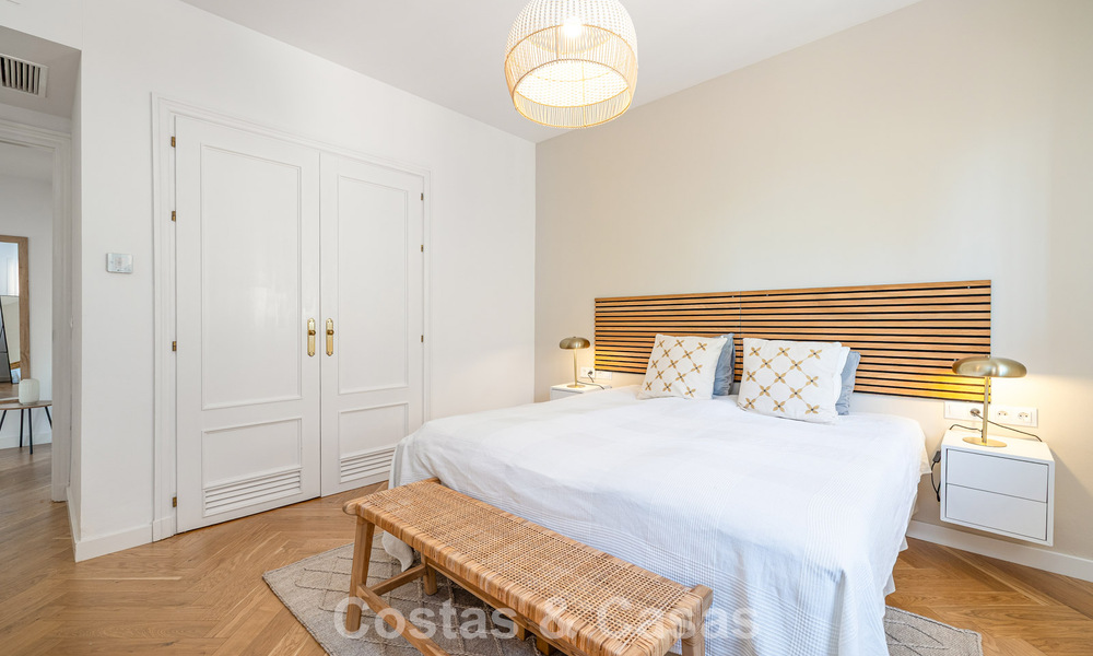 ¡Oportunidad! Ático de lujo de 3 dormitorios con vistas panorámicas al mar en venta en el Valle del Golf de Nueva Andalucía, Marbella 783329