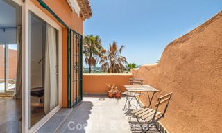 ¡Oportunidad! Ático de lujo de 3 dormitorios con vistas panorámicas al mar en venta en el Valle del Golf de Nueva Andalucía, Marbella 783343 