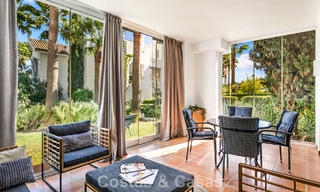 Apartamento de 2 dormitorios listo para entrar a vivir en venta en un exclusivo complejo cerca de una gran laguna azul en la Costa del Sol 783987 