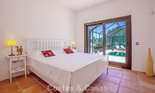 Villa de lujo de una sola planta, lista para entrar a vivir, en venta en primera línea de golf en un resort líder en Mijas, Costa del Sol 783917 