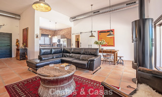 Villa de lujo de una sola planta, lista para entrar a vivir, en venta en primera línea de golf en un resort líder en Mijas, Costa del Sol 783950 
