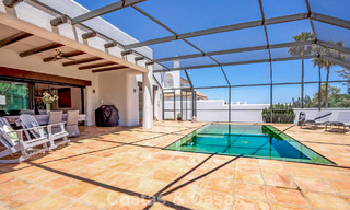 Villa de lujo de una sola planta, lista para entrar a vivir, en venta en primera línea de golf en un resort líder en Mijas, Costa del Sol 783956 