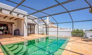 Villa de lujo de una sola planta, lista para entrar a vivir, en venta en primera línea de golf en un resort líder en Mijas, Costa del Sol 783957 