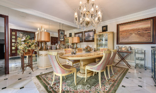 Villa clásica de estilo mediterráneo en venta a un paso del centro de Marbella 784001 