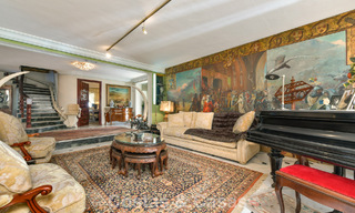 Villa clásica de estilo mediterráneo en venta a un paso del centro de Marbella 784009 