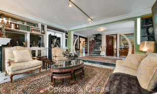 Villa clásica de estilo mediterráneo en venta a un paso del centro de Marbella 784010 