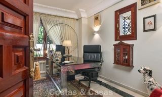 Villa clásica de estilo mediterráneo en venta a un paso del centro de Marbella 784012 