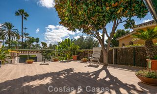 Villa clásica de estilo mediterráneo en venta a un paso del centro de Marbella 784013 