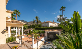 Villa clásica de estilo mediterráneo en venta a un paso del centro de Marbella 784014 