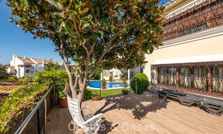 Villa clásica de estilo mediterráneo en venta a un paso del centro de Marbella 784015 