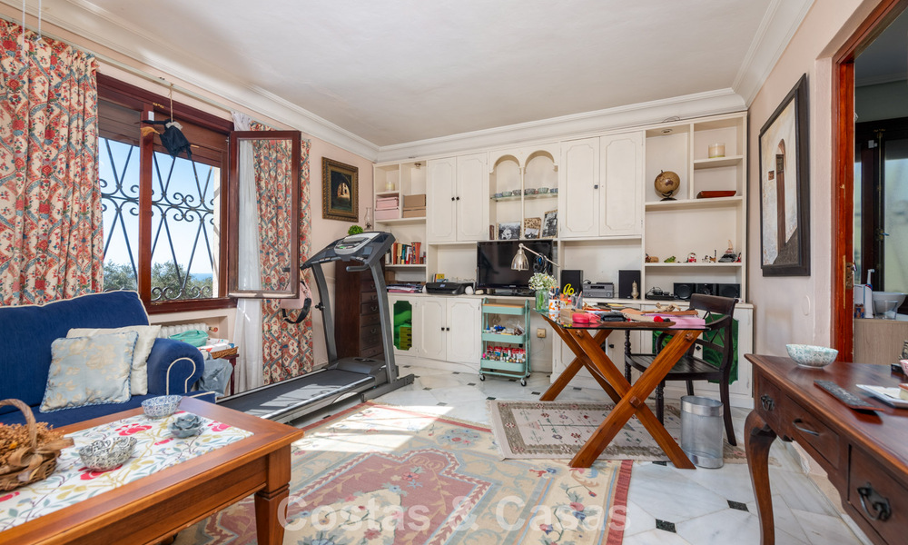 Villa clásica de estilo mediterráneo en venta a un paso del centro de Marbella 784021