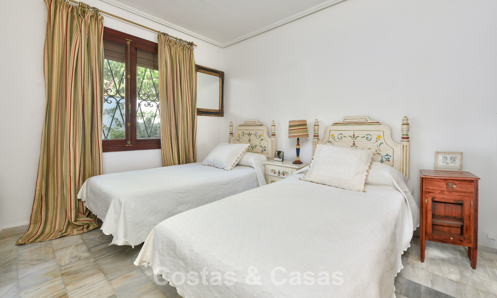 Villa clásica de estilo mediterráneo en venta a un paso del centro de Marbella 784029