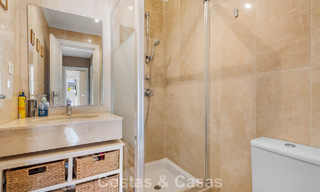 Amplio apartamento en planta baja en un complejo cerrado a un paso de la playa y Puerto Banús, Marbella 783892 