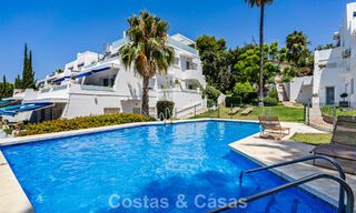 Amplio apartamento en planta baja en un complejo cerrado a un paso de la playa y Puerto Banús, Marbella 783900 