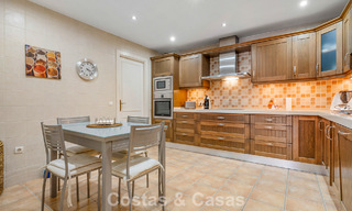 Amplio apartamento en planta baja en un complejo cerrado a un paso de la playa y Puerto Banús, Marbella 783912 