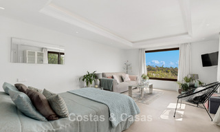 Villa de lujo de estilo español con vistas a la montaña y al mar en venta en la Nueva Milla de Oro, entre Marbella y Estepona 784053 
