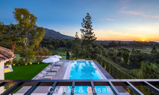 Lujosa y moderna villa mediterránea en venta, en primera línea de Aloha Golf, en el Valle del Golf de Nueva Andalucía, Marbella 784078 