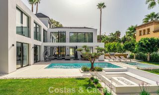 Villa de lujo modernizada y lista para entrar a vivir en venta en el corazón de Nueva Andalucía, Marbella 784110 