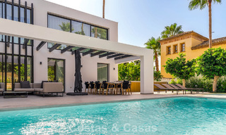 Villa de lujo modernizada y lista para entrar a vivir en venta en el corazón de Nueva Andalucía, Marbella 784112 
