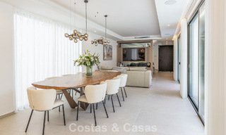 Villa de lujo modernizada y lista para entrar a vivir en venta en el corazón de Nueva Andalucía, Marbella 784123 