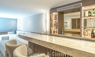 Villa de lujo modernizada y lista para entrar a vivir en venta en el corazón de Nueva Andalucía, Marbella 784134 