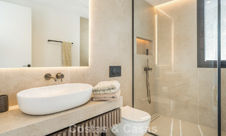 Villa de lujo modernizada y lista para entrar a vivir en venta en el corazón de Nueva Andalucía, Marbella 784140 