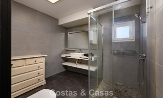 Exclusivo ático con vistas panorámicas en venta en el corazón de Puerto Banús, Marbella 784190 