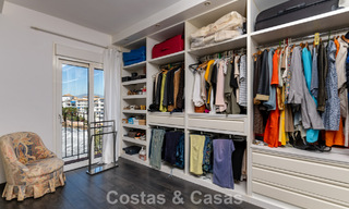 Exclusivo ático con vistas panorámicas en venta en el corazón de Puerto Banús, Marbella 784192 