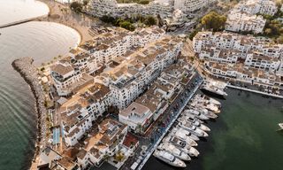 Amplio apartamento dúplex en venta con impresionantes vistas, en primera línea del puerto deportivo de Puerto Banús, Marbella 784169 