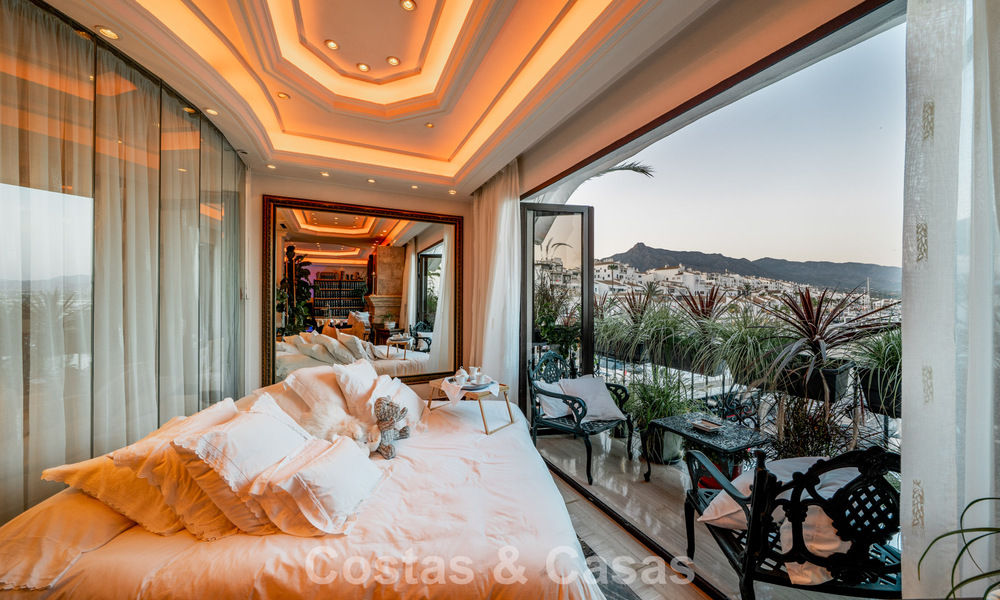Amplio apartamento dúplex en venta con impresionantes vistas, en primera línea del puerto deportivo de Puerto Banús, Marbella 784171