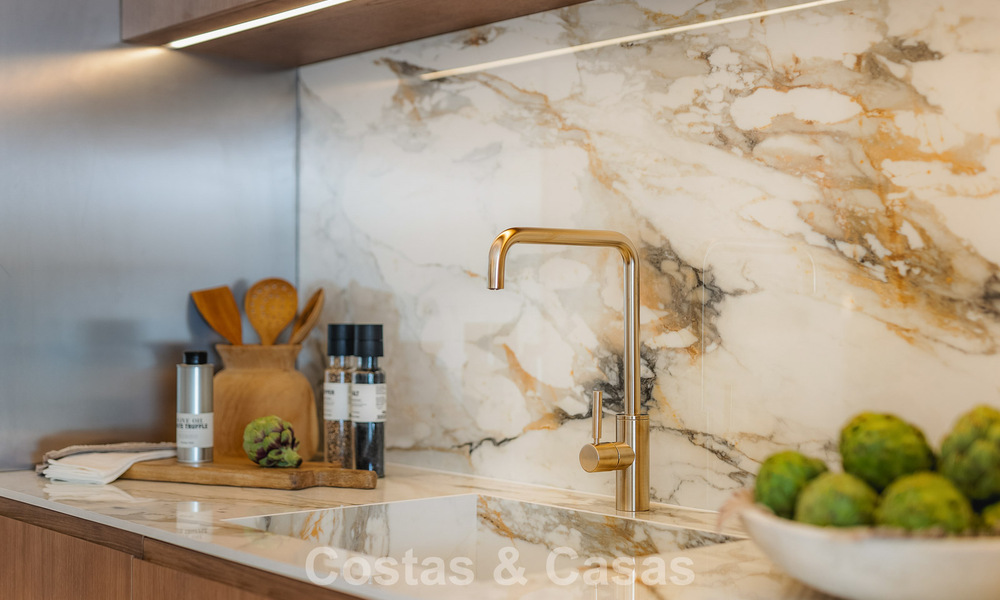 Lujoso apartamento de 3 dormitorios en venta con vistas panorámicas a la Milla de Oro de Marbella 784220