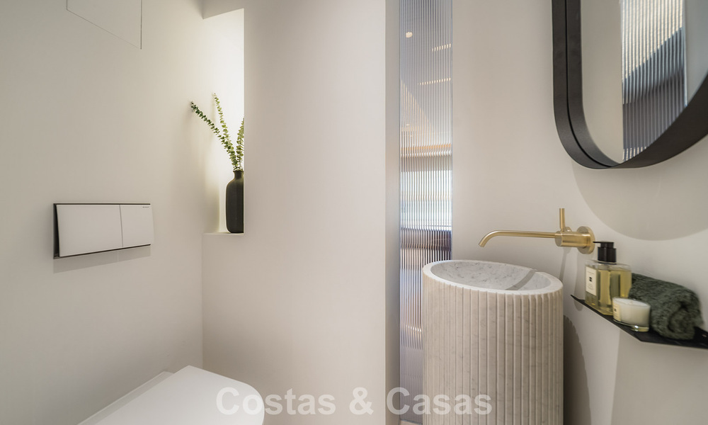 Lujoso apartamento de 3 dormitorios en venta con vistas panorámicas a la Milla de Oro de Marbella 784223