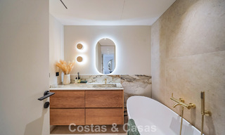 Lujoso apartamento de 3 dormitorios en venta con vistas panorámicas a la Milla de Oro de Marbella 784224 