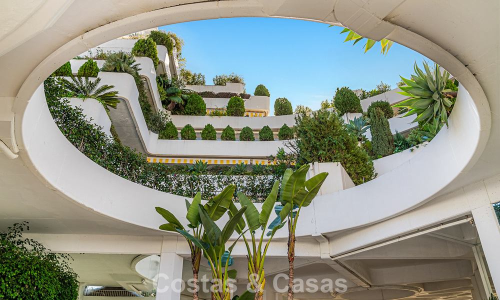 Lujoso apartamento de 3 dormitorios en venta con vistas panorámicas a la Milla de Oro de Marbella 784230