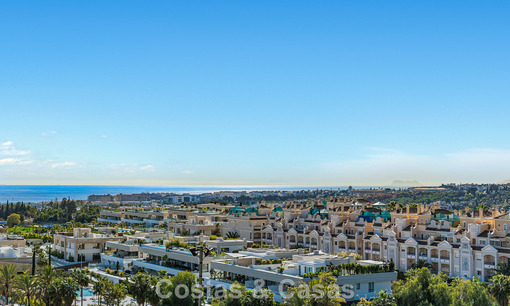 Lujoso apartamento de 3 dormitorios en venta con vistas panorámicas a la Milla de Oro de Marbella 784231