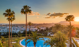 Lujoso apartamento de 3 dormitorios en venta con vistas panorámicas a la Milla de Oro de Marbella 784257 