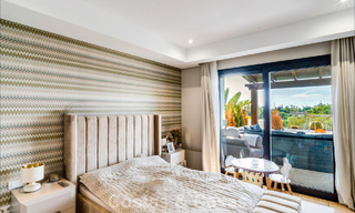 Impresionante villa mediterránea moderna en venta en un complejo seguro y exclusivo en la Milla de Oro de Marbella 784267 