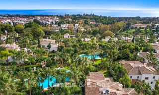 Impresionante villa mediterránea moderna en venta en un complejo seguro y exclusivo en la Milla de Oro de Marbella 784279 