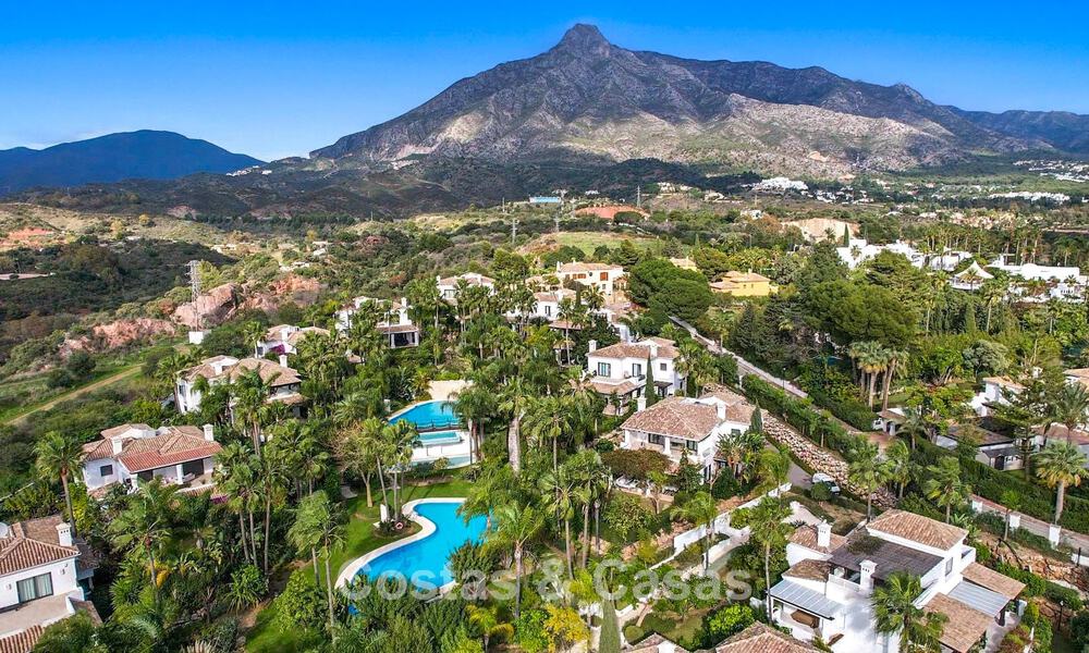 Impresionante villa mediterránea moderna en venta en un complejo seguro y exclusivo en la Milla de Oro de Marbella 784280