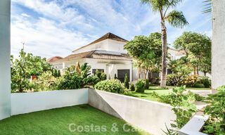 Impresionante villa mediterránea moderna en venta en un complejo seguro y exclusivo en la Milla de Oro de Marbella 784314 