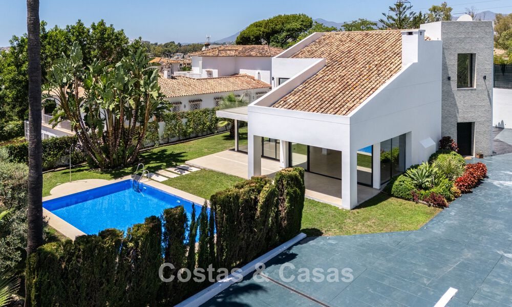 Villa con encanto mediterráneo y un toque moderno en venta cerca del centro de San Pedro, Marbella 784379