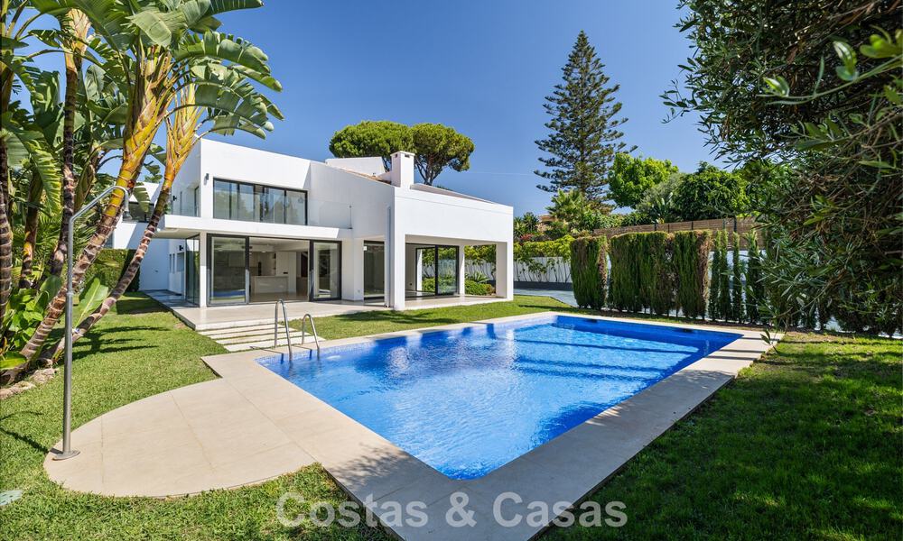 Villa con encanto mediterráneo y un toque moderno en venta cerca del centro de San Pedro, Marbella 784387