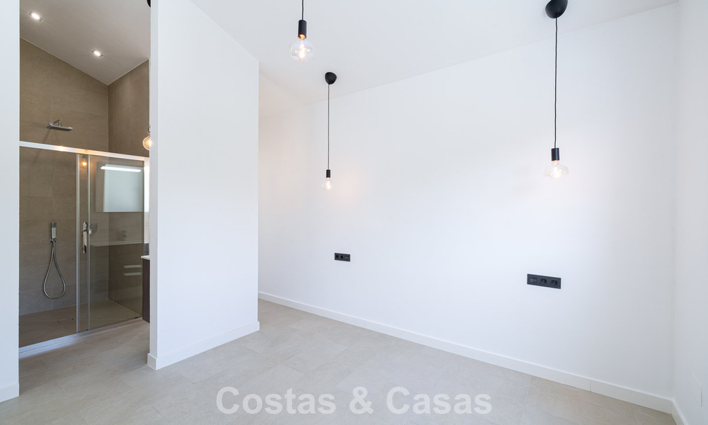 Villa con encanto mediterráneo y un toque moderno en venta cerca del centro de San Pedro, Marbella 784420